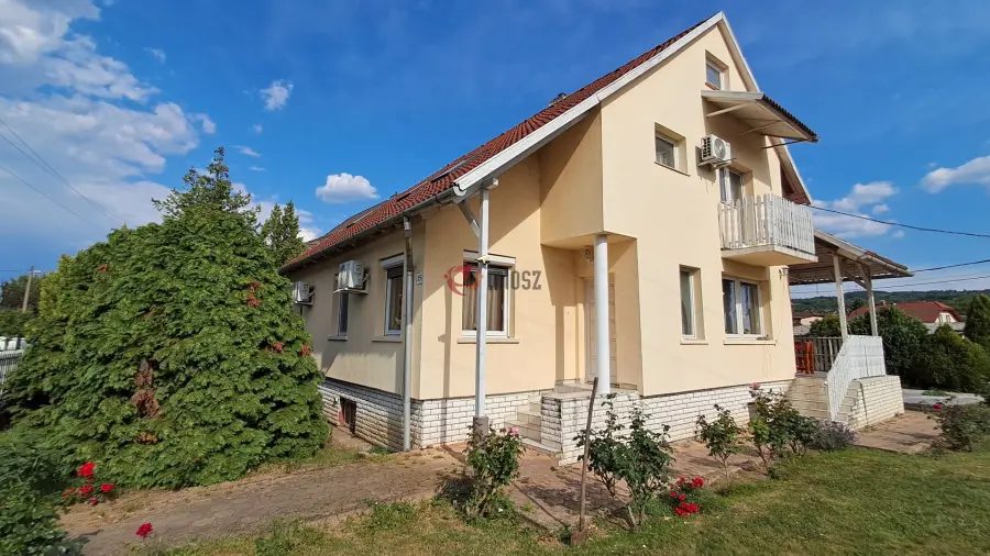 eladó téglalakás, Esztergom